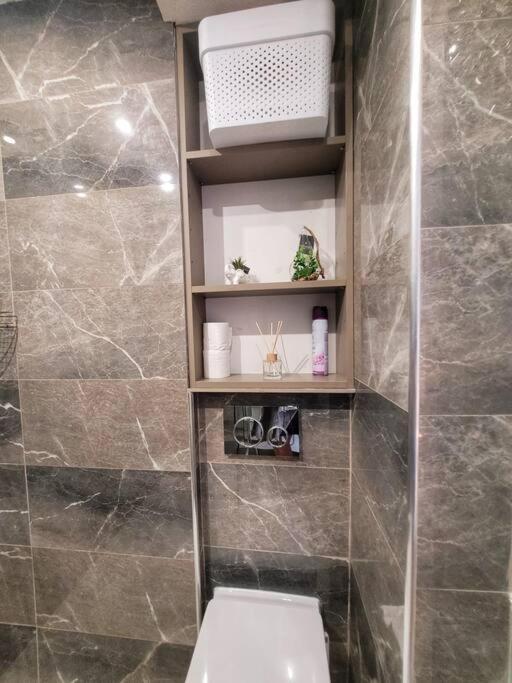 Love Room A Cannes - Appartement 25M2 Pour 2 Personnes Avec Un Jacuzzi Prive 外观 照片