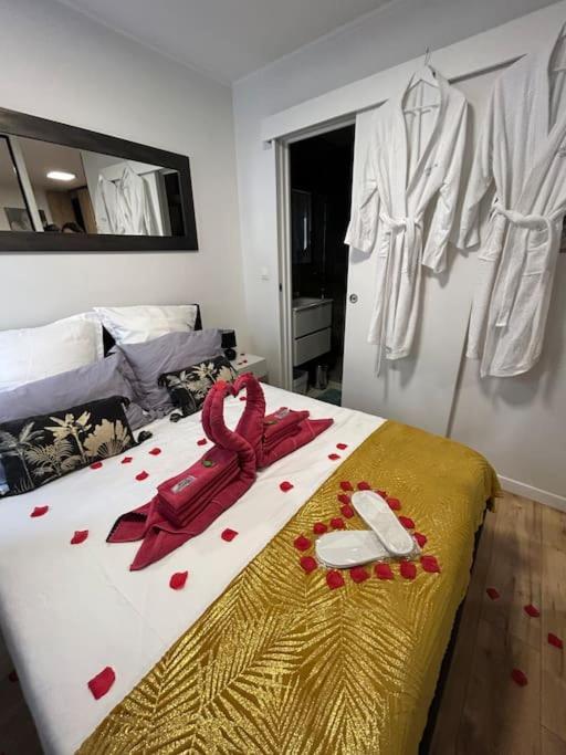 Love Room A Cannes - Appartement 25M2 Pour 2 Personnes Avec Un Jacuzzi Prive 外观 照片